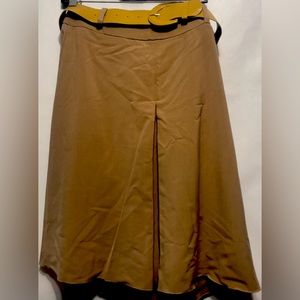 Tan woman’s skirt with thick belt XL new